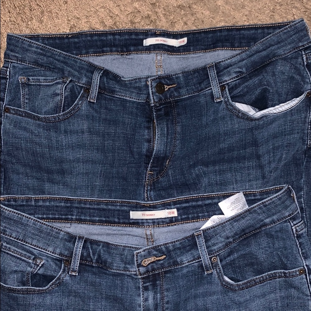 2 Levi’s skinny jeans 18 W